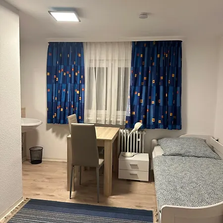 Zimmer Mit Eigenem Bad & Wc Beim Stausee Rum i privatbostad
